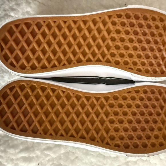 NEW Vans Atwood blue Butterfly Print slip on Sneakers missy size 5/womens 6 - Picture 4 of 7